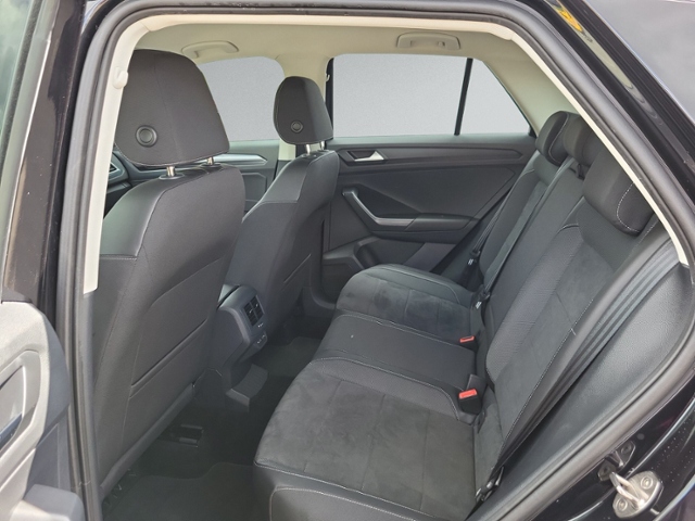 T-Roc 1.5 TSI DSG STYLE STNDHZ+AHK+RFK+ACC+NAVI+