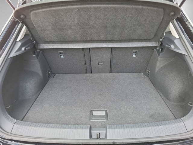 T-Roc 1.5 TSI DSG STYLE STNDHZ+AHK+RFK+ACC+NAVI+