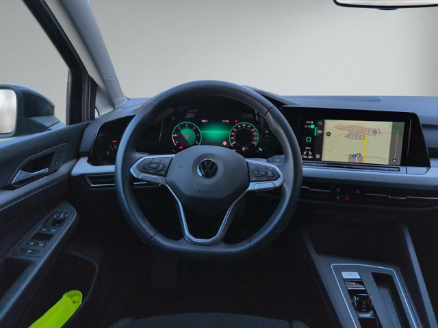 Golf VIII Variant 2.0 TDI DSG NAVI+LED+ACC+PDC+S