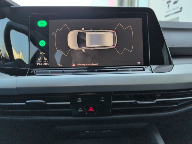 Golf VIII Variant 2.0 TDI DSG NAVI+LED+ACC+PDC+S