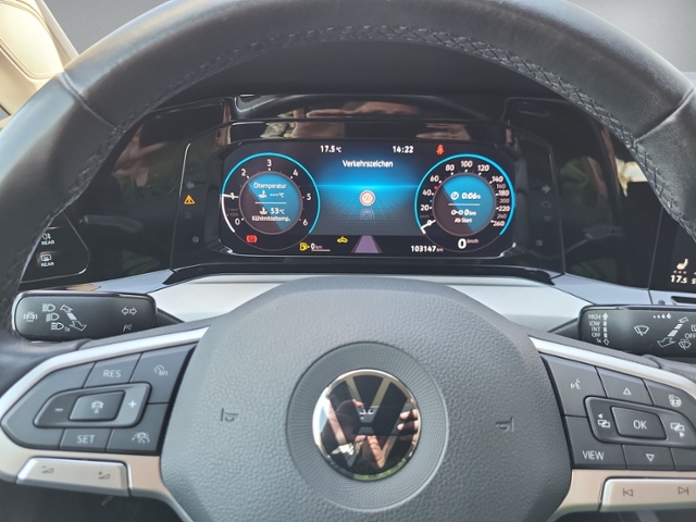 Golf VIII Variant 2.0 TDI Life NAVI+LED+ACC+SIHZ