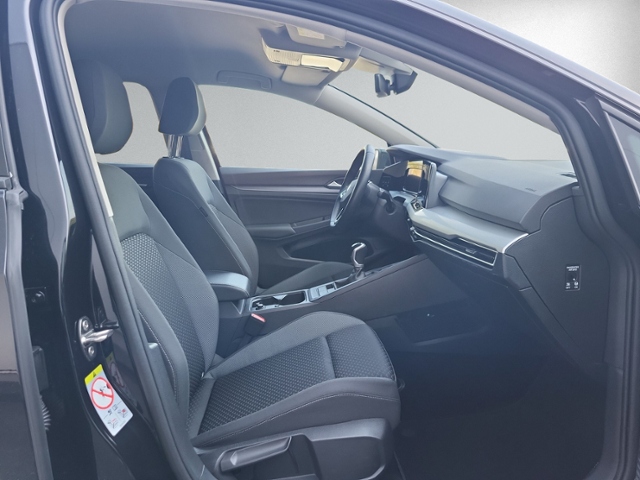 Golf VIII 1.5 TSI ACTIVE STANDHZ+RFK+HEAD-UP+NAV