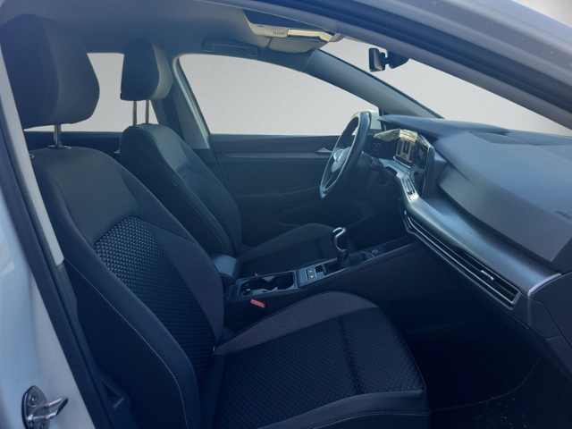 Golf VIII 1.5 TSI ACTIVE STANDHZ+RFK+HEAD-UP+NAV