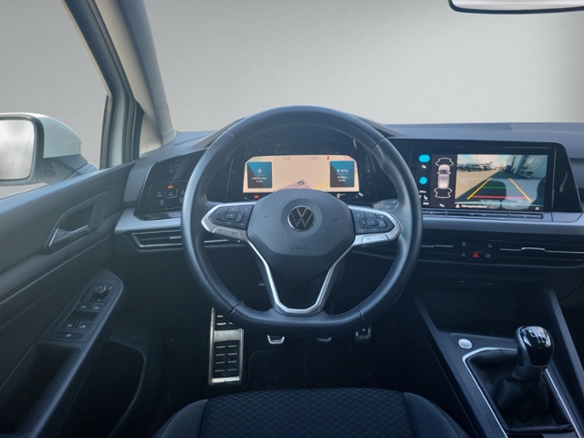 Golf VIII 1.5 TSI ACTIVE STANDHZ+RFK+HEAD-UP+NAV