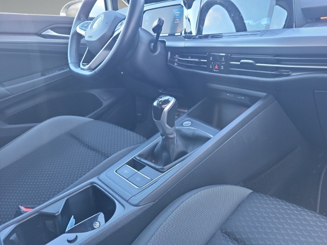 Golf VIII 1.5 TSI ACTIVE STANDHZ+RFK+HEAD-UP+NAV