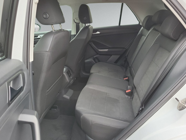 T-Roc 2.0 TDI DSG STYLE AHK+RFK+eHECK+NAVI.+ACC+