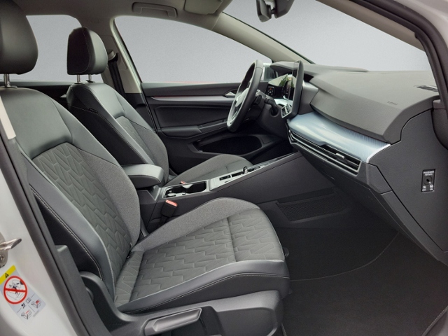 Golf VIII Variant 2.0 TDI DSG AHK+360°+IQ.LIGHT+