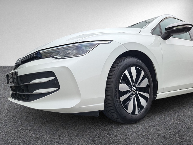 Golf VIII Variant 2.0 TDI DSG AHK+360°+IQ.LIGHT+