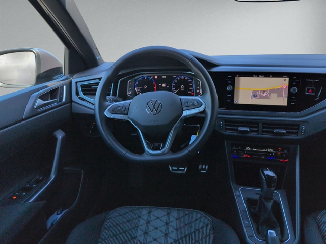 Taigo 1.5 TSI DSG R-LINE AHK+RFK+IQ.LIGHT+NAVI.+