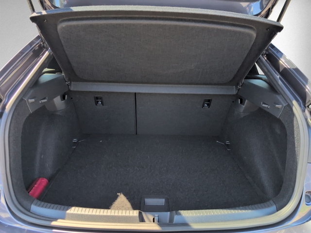 Taigo 1.5 TSI DSG R-LINE AHK+RFK+IQ.LIGHT+NAVI.+