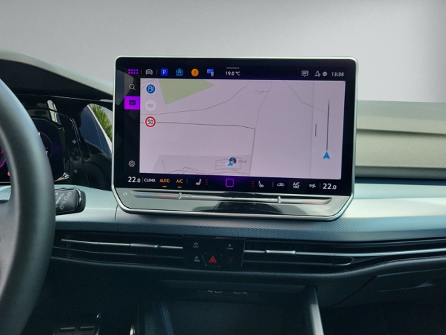 Golf VIII Variant 1.5 eTSI DSG AHK+360°+LED+NAVI