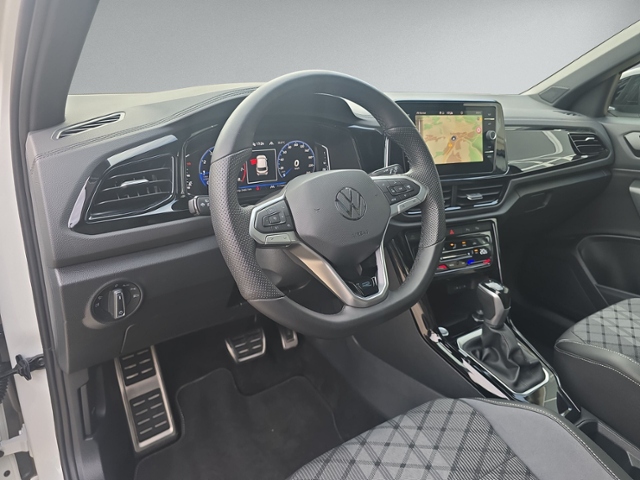 T-Roc 1.5 TSI DSG R-LINE PANO+IQ.LIGHT+RFK+NAVI+