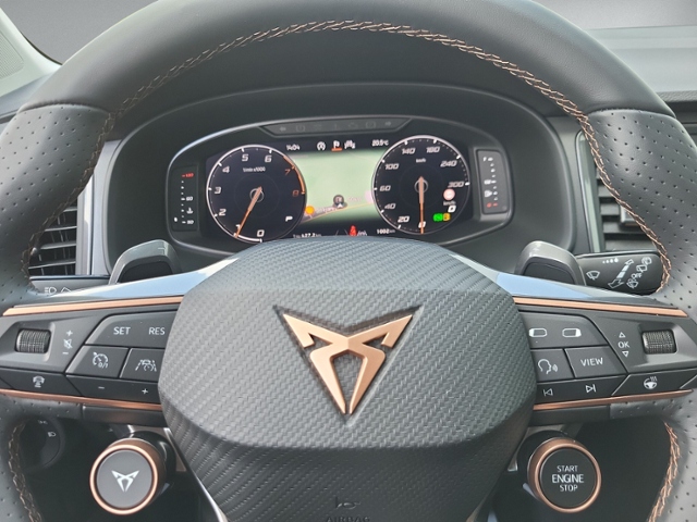 Ateca 1.5 TSI DSG AHK+RFK+NAVI.+KESSY+eHECK+ACC+