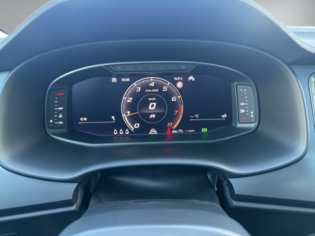 Ateca 1.5 TSI DSG PANO+AHK+RFK+NAVI.+KESSY+eHECK