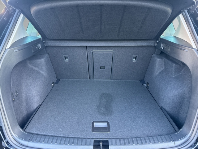 Ateca 1.5 TSI DSG PANO+AHK+RFK+NAVI.+KESSY+eHECK