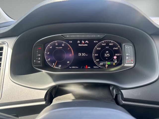 Ateca 1.5 TSI DSG PANO+AHK+RFK+NAVI.+KESSY+eHECK