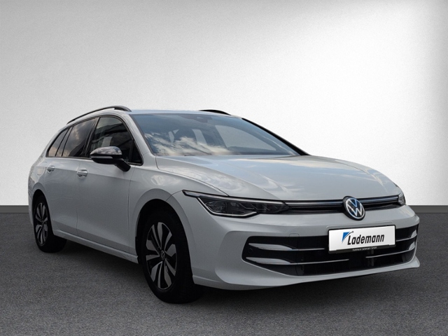 Golf VIII Variant 2.0 TDI DSG AHK+IQ.LIGHT+360°+