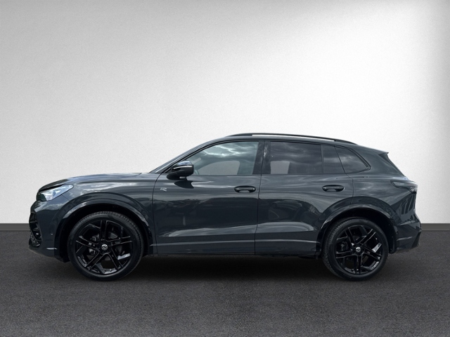 Tiguan 1.5 eTSI DSG R-LINE PANO+360°+IQ.LIGHT+HE