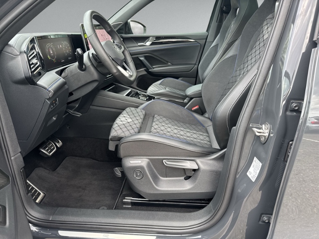 Tiguan 1.5 eTSI DSG R-LINE PANO+360°+IQ.LIGHT+HE