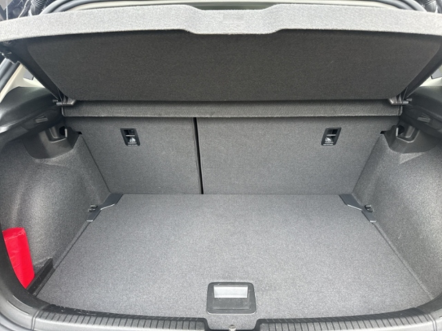 Polo 1.0 TSI DSG GOAL RFK+LED+NAVI+ACC+SIHZ+DAB+