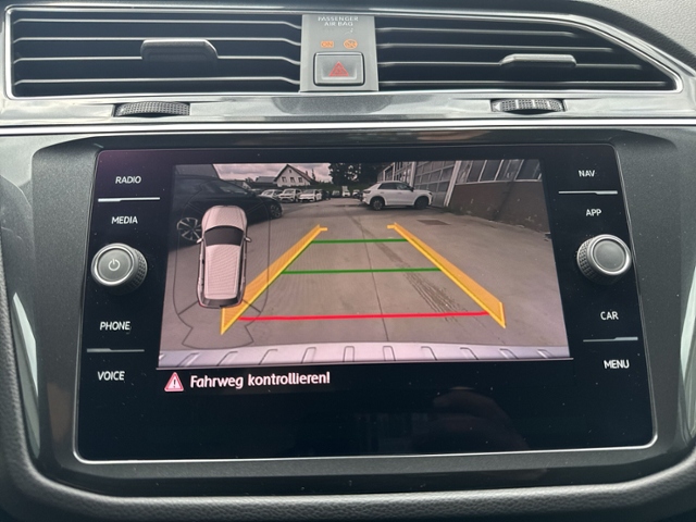 Tiguan 2.0 TDI R-LINE 4Motion LED+NAVI+eHECK+RFK