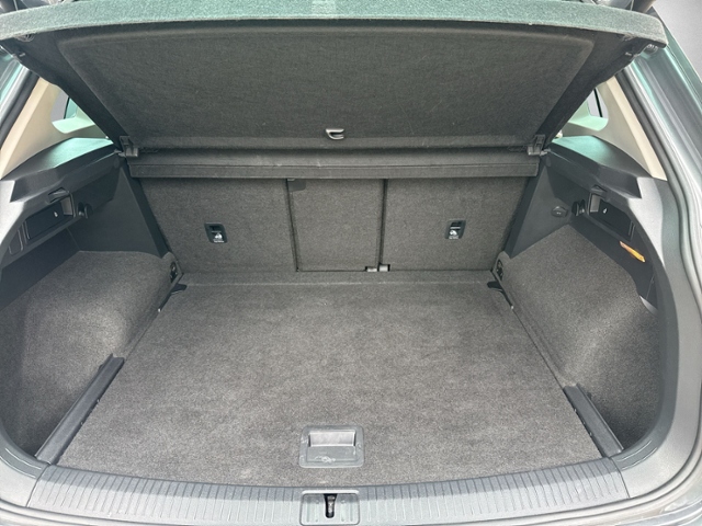 Tiguan 2.0 TDI R-LINE 4Motion LED+NAVI+eHECK+RFK