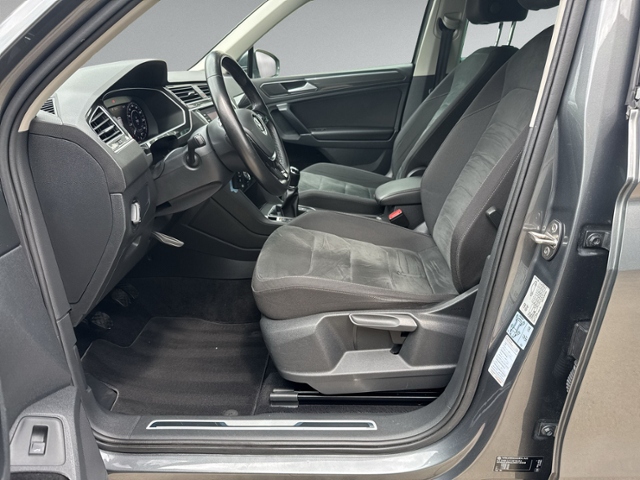 Tiguan 2.0 TDI R-LINE 4Motion LED+NAVI+eHECK+RFK