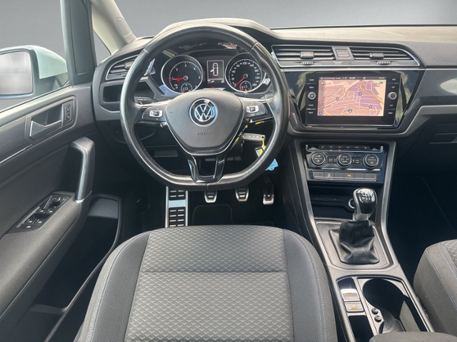 Touran 2.0 TDI UNITED 7-SITZER+PANO+AHK+NAVI+SHZ