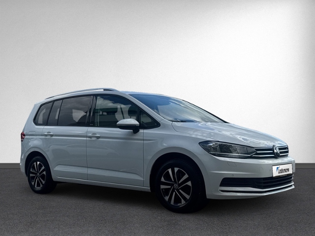Touran 2.0 TDI UNITED 7-SITZER+PANO+AHK+NAVI+SHZ