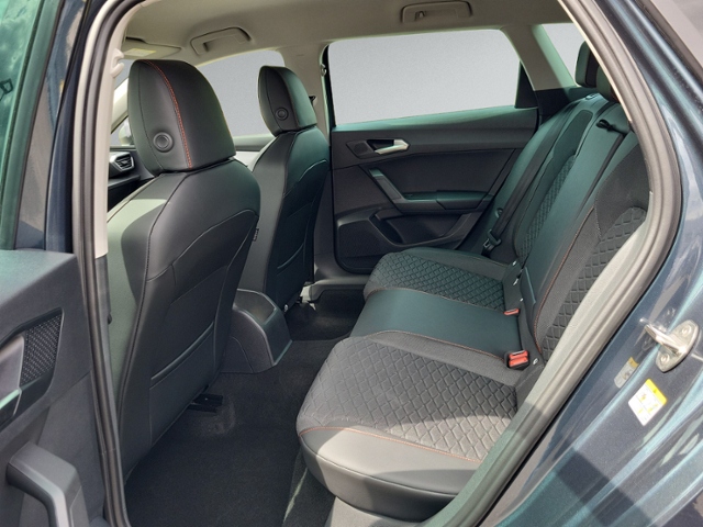 Leon ST 1.5 eTSI DSG FR AHK+NAVI+KAMERA+ACC+LED+