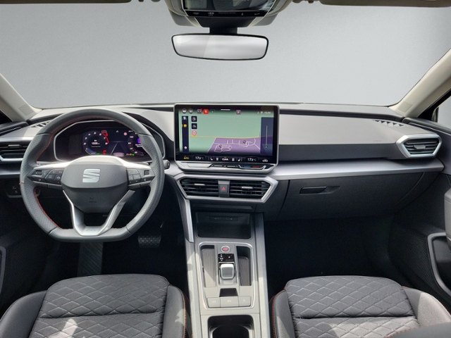 Leon ST 1.5 eTSI DSG FR AHK+NAVI+KAMERA+ACC+LED+