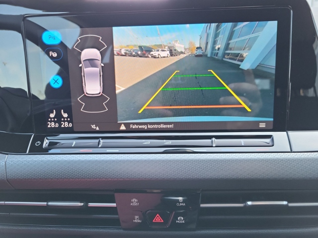 Golf VIII 1.5 TSI ACTIVE STANDHZ+RFK+HEAD-UP+NAV