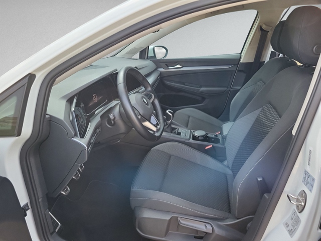 Golf VIII 1.5 TSI ACTIVE STANDHZ+RFK+HEAD-UP+NAV