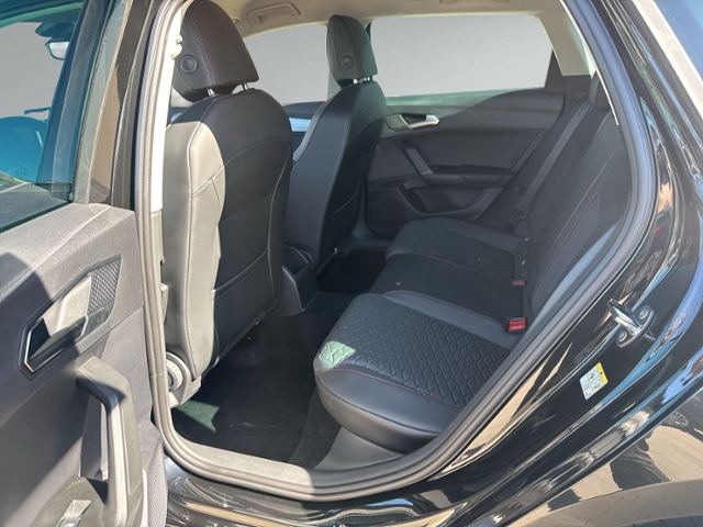 Leon ST 2.0 TDI DSG FR AHK+LED+NAVI.+KAMERA+ACC+