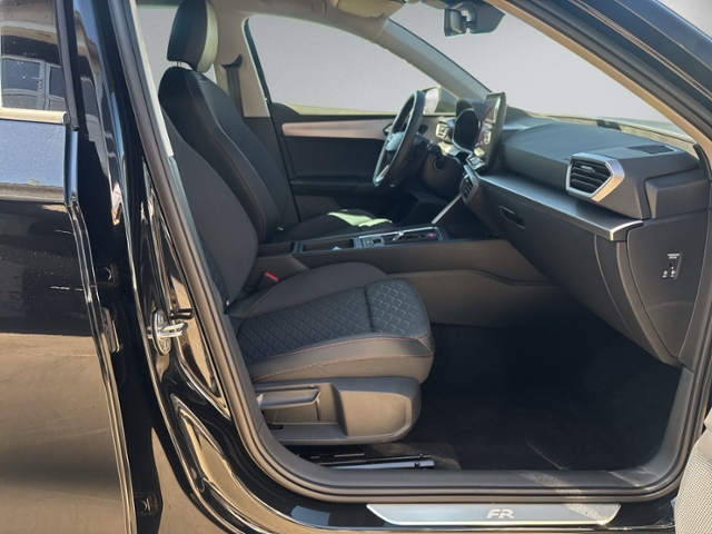 Leon ST 2.0 TDI DSG FR AHK+LED+NAVI.+KAMERA+ACC+