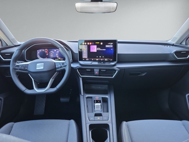 Leon ST 2.0 TDI DSG STYLE AHK+KAMERA+ACC+LED+ACC