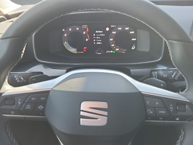 Leon ST 2.0 TDI DSG STYLE AHK+KAMERA+ACC+LED+ACC