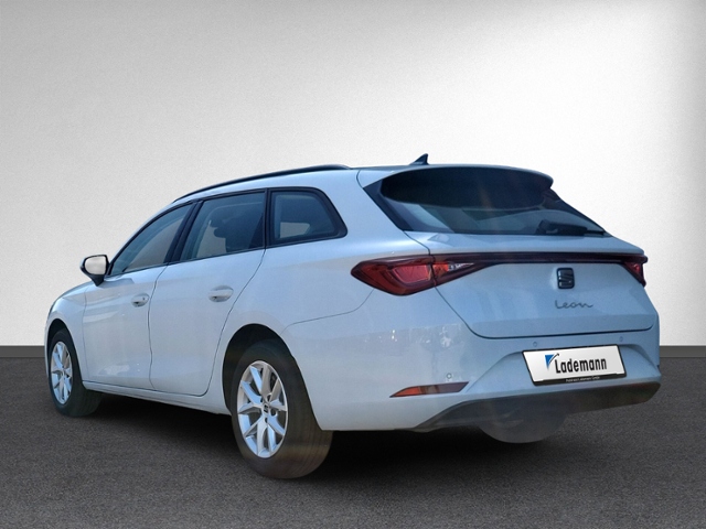 Leon ST 2.0 TDI DSG STYLE AHK+KAMERA+ACC+LED+ACC