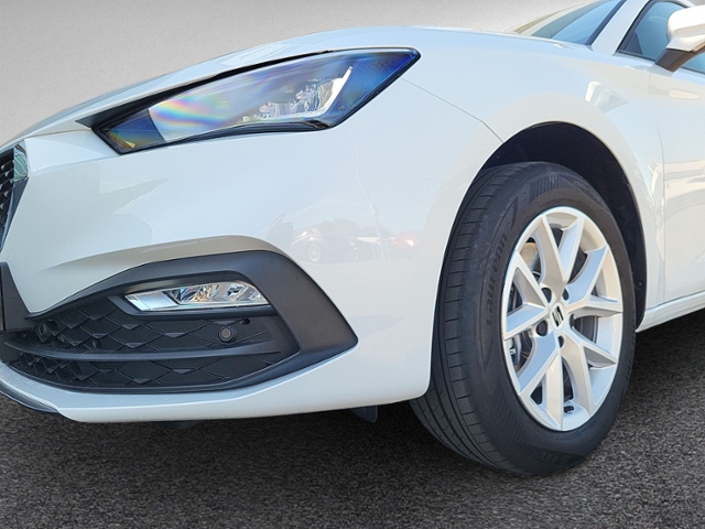 Leon ST 2.0 TDI DSG STYLE AHK+KAMERA+ACC+LED+ACC