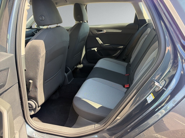 Leon ST 2.0 TDI DSG STYLE AHK+KAMERA+ACC+LED+LMF