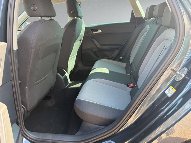 Leon ST 2.0 TDI DSG STYLE AHK+NAVI+KAMERA+ACC+LE