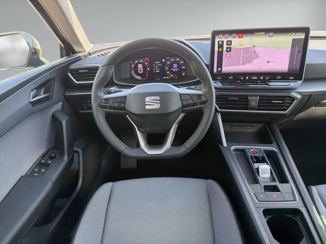 Leon ST 2.0 TDI DSG STYLE AHK+NAVI+KAMERA+ACC+LE
