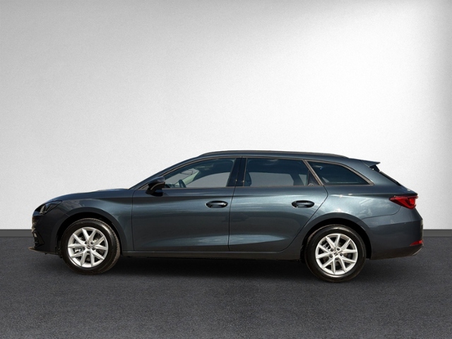 Leon ST 2.0 TDI DSG STYLE AHK+NAVI+KAMERA+ACC+LE