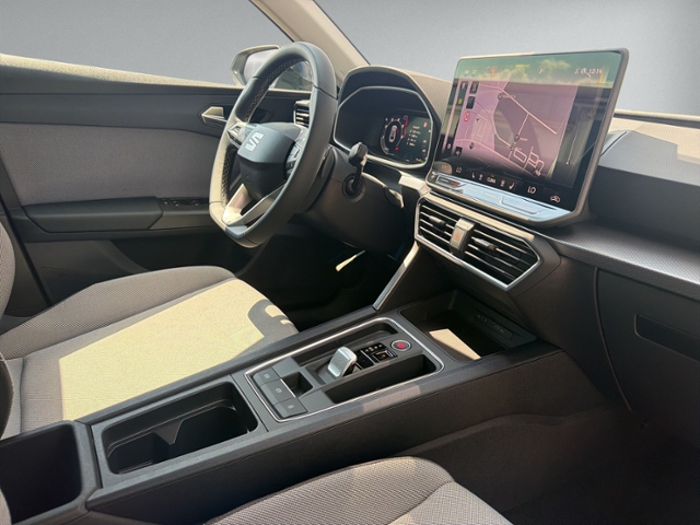 Leon ST 2.0 TDI DSG STYLE AHK+NAVI+KAMERA+ACC+LE