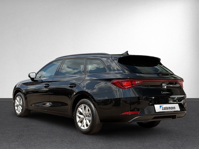 Leon ST 2.0 TDI DSG STYLE AHK+NAVI+KAMERA+ACC+LE