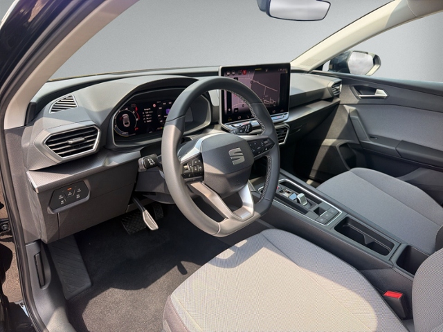 Leon ST 2.0 TDI DSG STYLE AHK+NAVI+KAMERA+ACC+LE