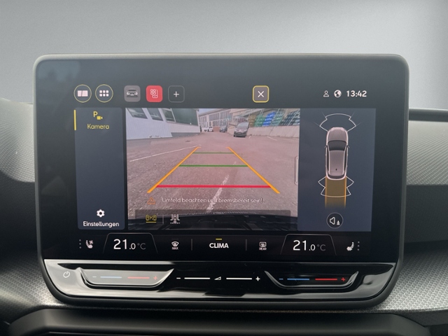 Leon 1.5 eTSI DSG STYLE KAMERA+ACC+LED+CLIMATRON