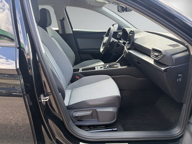 Leon 2.0 TDI DSG FULL-LINK+LED+KAMERA+SITHZ+ACC+