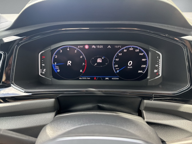 T-Roc 1.5 TSI DSG R-LINE PANO+IQ.LIGHT+RFK+NAVI+