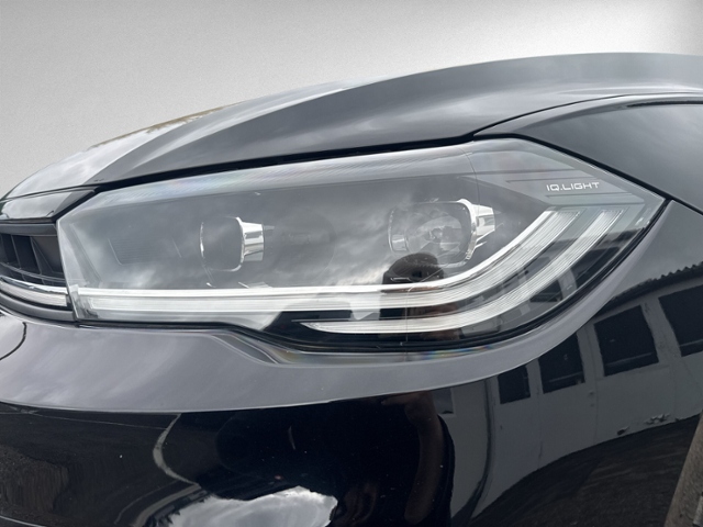 Polo 1.0 TSI DSG R-LINE PANO+IQ.LIGHT+RFK+ACC+SH